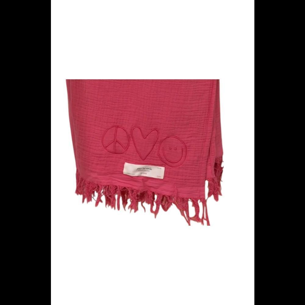 Peace Love World Boheme Home Gauze Blanket Dark Rose
